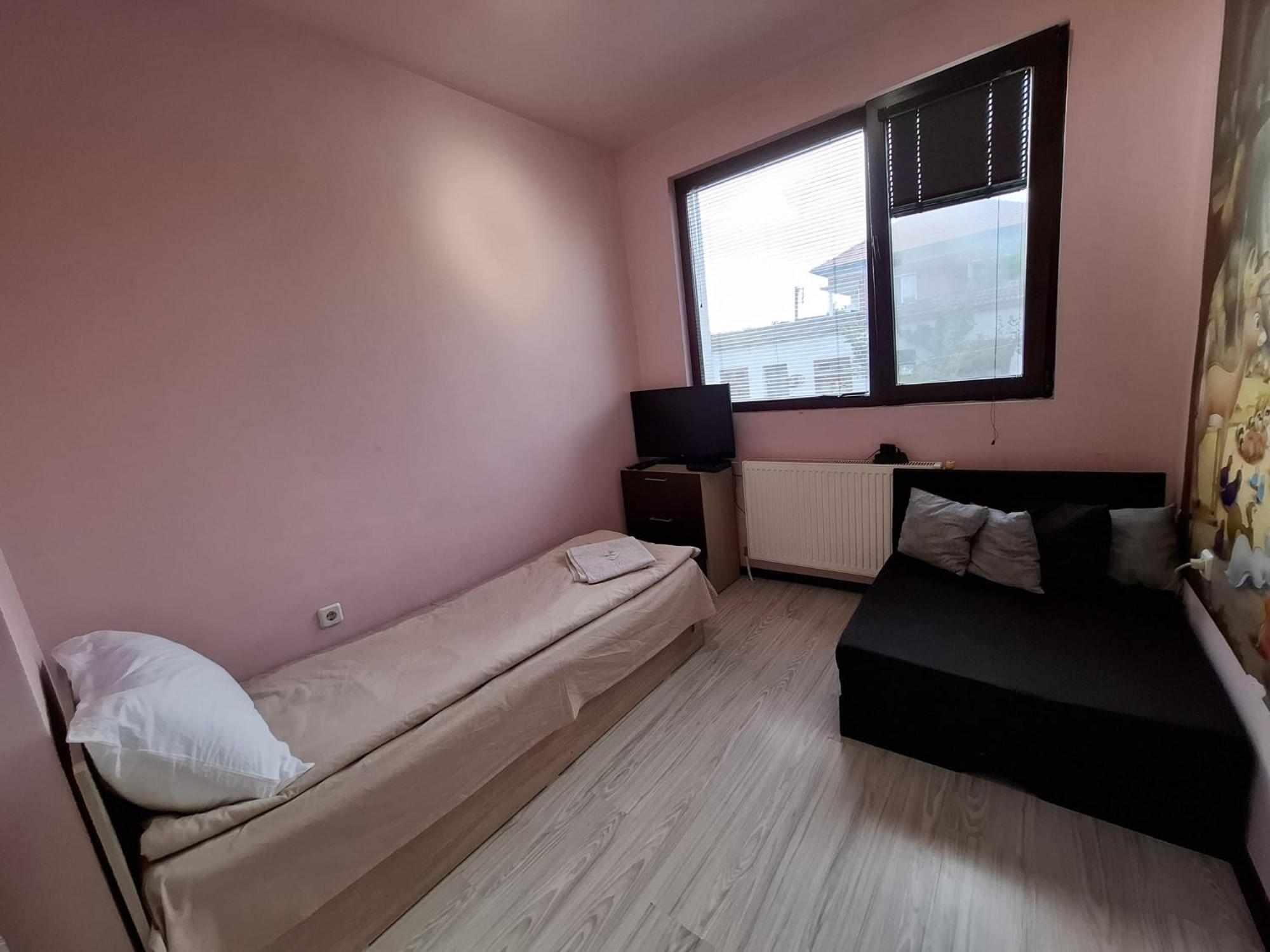 Guest Rooms Simona 2 Opanets Buitenkant foto